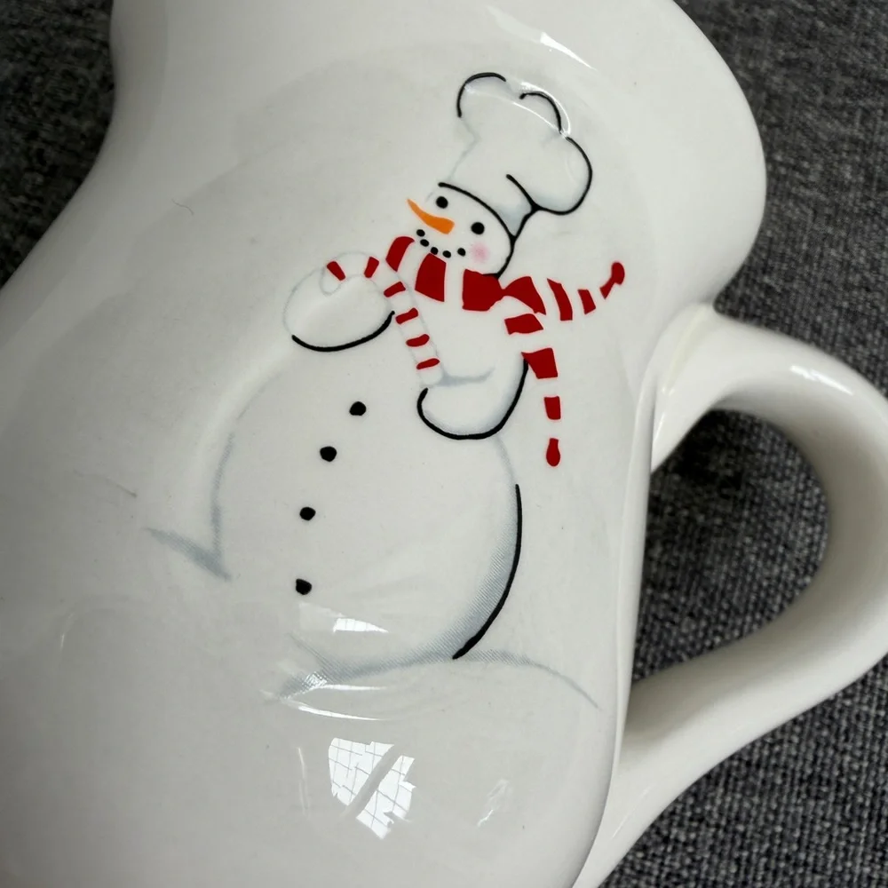 Williams-Sonoma White Red 2007 Snowman Chef Footed Mug Ceramic Winter Coffee